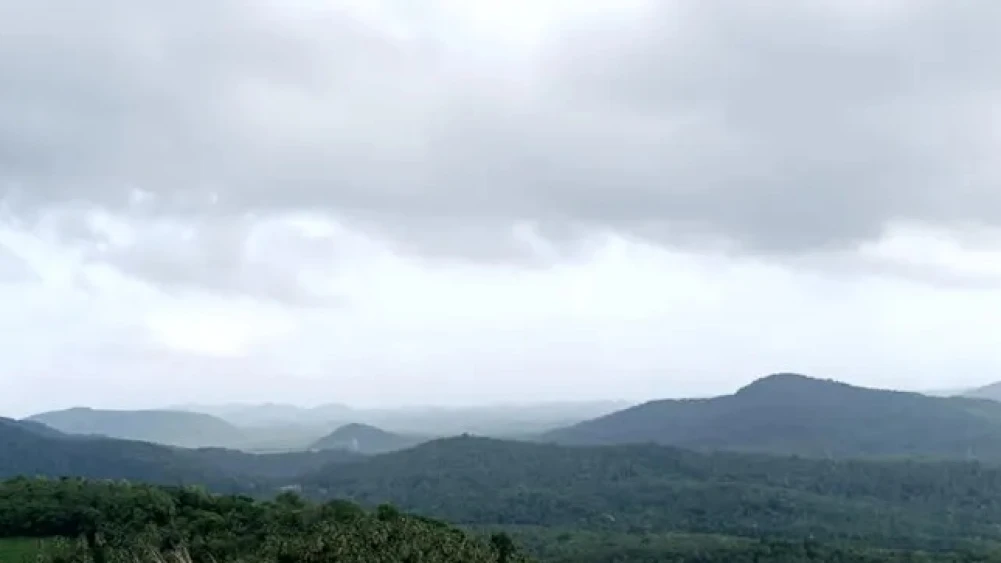 മുത്താച്ചിപ്പാറ ടൂറിസം കേന്ദ്രമാകും മുത്താച്ചിപ്പാറ ടൂറിസം കേന്ദ്രമാകും