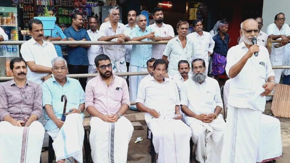 അയ്യറോത്ത്
കുഞ്ഞിക്കണ്ണൻ നമ്പ്യാരുടെ നിര്യാണത്തിൽ സർവകക്ഷി യോഗം അനുശോചിച്ചു അയ്യറോത്ത്
കുഞ്ഞിക്കണ്ണൻ നമ്പ്യാരുടെ നിര്യാണത്തിൽ സർവകക്ഷി യോഗം അനുശോചിച്ചു