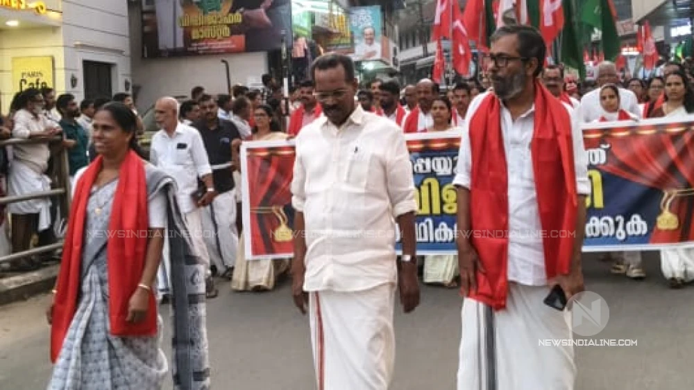 മേപ്പയ്യൂരിൽ വൻ ബഹുജന റാലി ; നഗരം കീഴടക്കി ഡിജെ