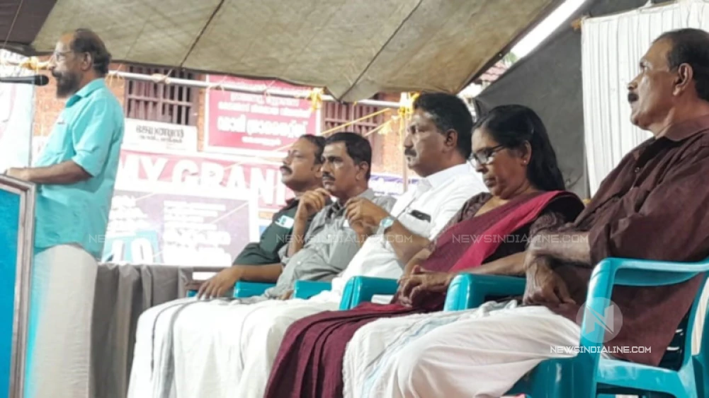 മേപ്പയ്യൂരിൽ കമ്മ്യൂണിസ്റ്റ് കുടുംബ സംഗമവും രക്തസാക്ഷിദിനാചരണവും നടന്നു മേപ്പയ്യൂരിൽ കമ്മ്യൂണിസ്റ്റ് കുടുംബ സംഗമവും രക്തസാക്ഷിദിനാചരണവും നടന്നു