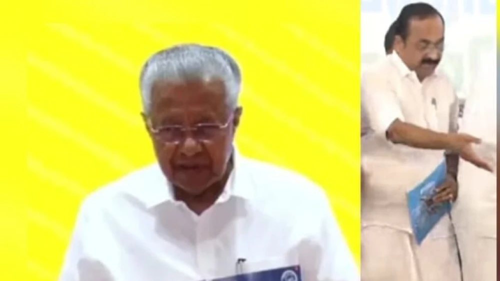  എൽഡിഎഫ്-  യുഡിഎഫ്  പ്രകടന പത്രികകൾ പ്രകാശനം ചെയ്തു