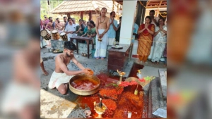 മേപ്പയ്യൂർ ശ്രീകണ്ഠമനശാലാ ക്ഷേത്ര നടതുറപ്പ് മഹോത്സവവും നമസ്കാരമണ്ഡപത്തിൻ്റെ സമർപ്പണവും നടന്നു 
